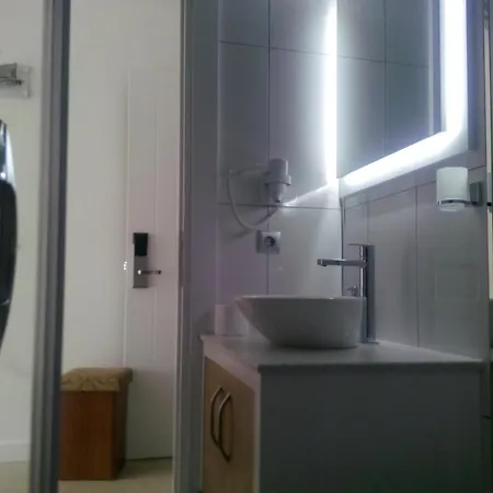 Отель Ferah Каш